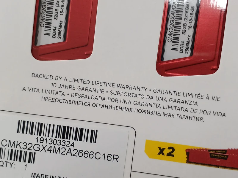 Mémoire CORSAIR DDR4 CMK32GX4M2A2666C16R