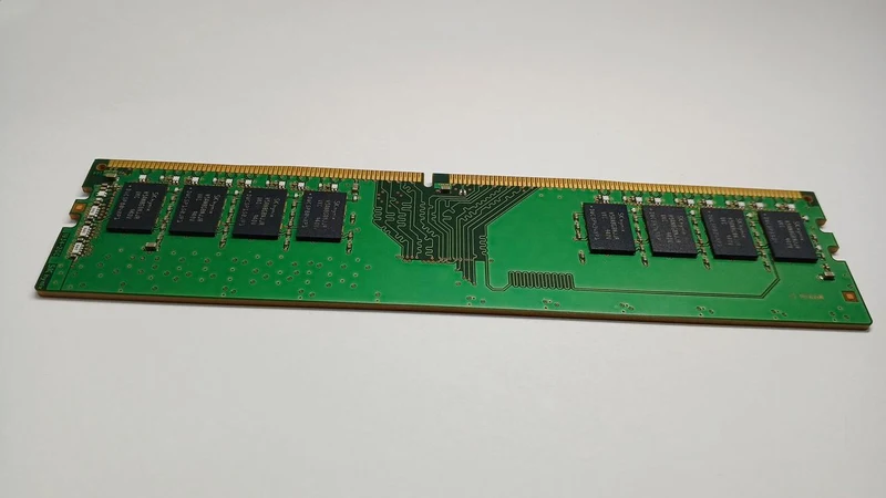Mémoire SK HYNIX HMA81GU6JJR8N