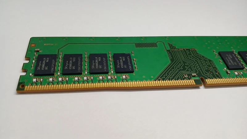 Mémoire SK HYNIX HMA81GU6JJR8N