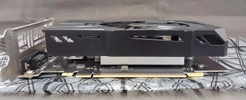 Carte graphique NVIDIA GTX1650 D6 AERO ITX J OC