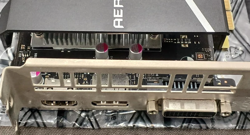 Carte graphique NVIDIA GTX1650 D6 AERO ITX J OC