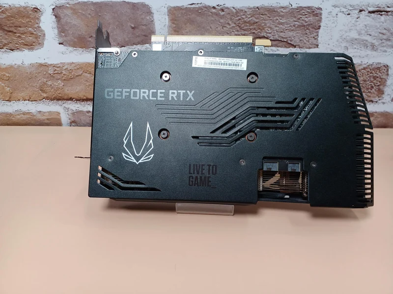 Carte graphique ZOTAC ZT-A30700H-10PLHR