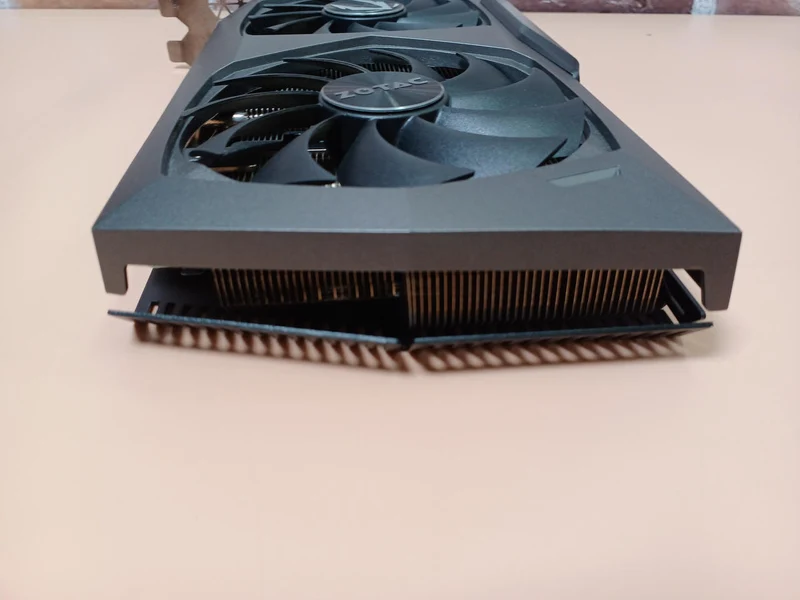 Carte graphique ZOTAC ZT-A30700H-10PLHR