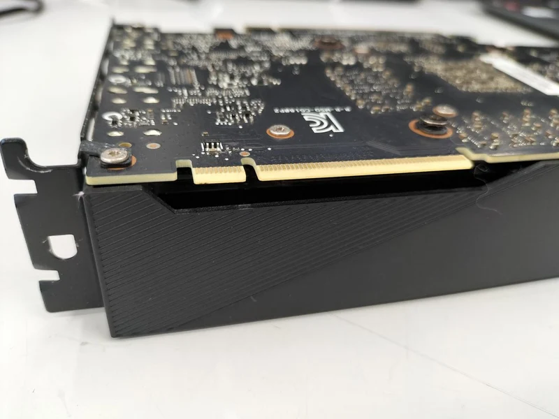 Carte graphique ASUS TURBO-RTX2070S-8G-EVO