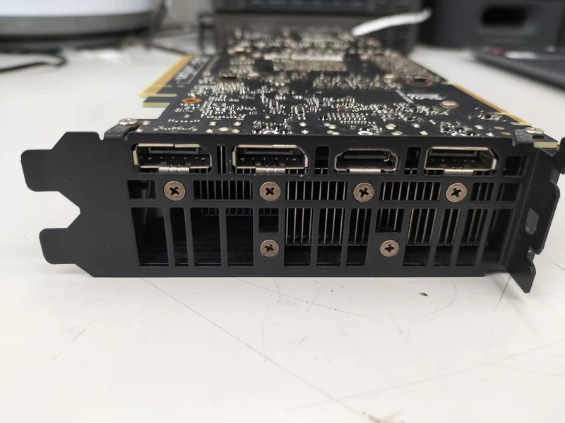 Carte graphique ASUS TURBO-RTX2070S-8G-EVO