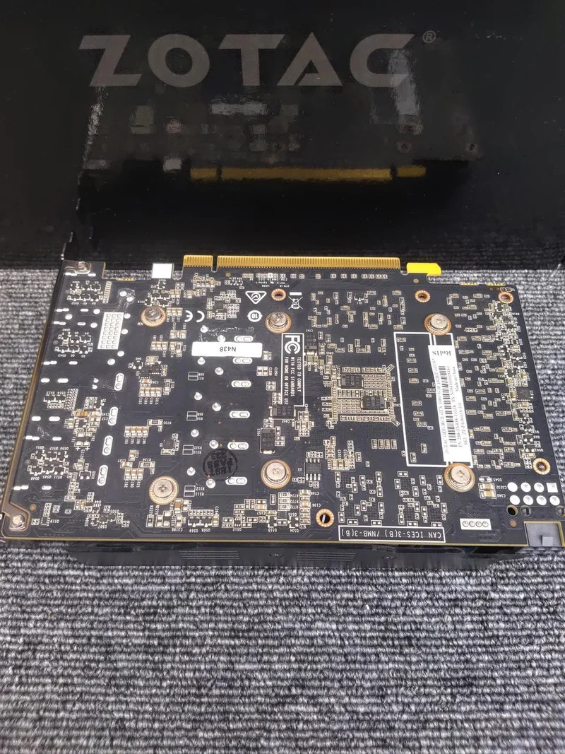Carte graphique ZOTAC : ZT=GTX1060-GD5STD