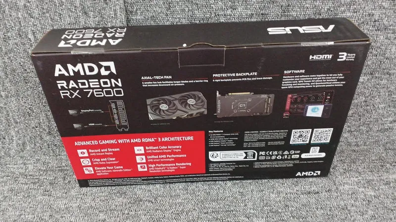 Carte graphique ASUS DUAL-RX7600-O8G-EVO non ouverte