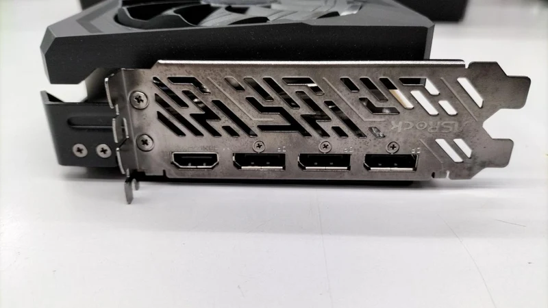 Carte graphique ASROCK RX7800XT PG 16 Go