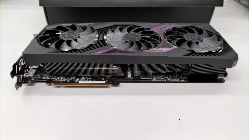 Carte graphique ASROCK RX7800XT PG 16 Go