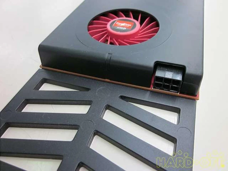 Carte graphique AMD : FIREPRO W7000 4 Go