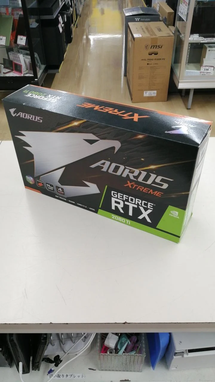 Carte graphique AORUS : GV-N208TAORUSX WB-11GC