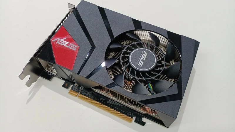 ASUS GTX760 2 Go GTX760-DCMOC-2GD5