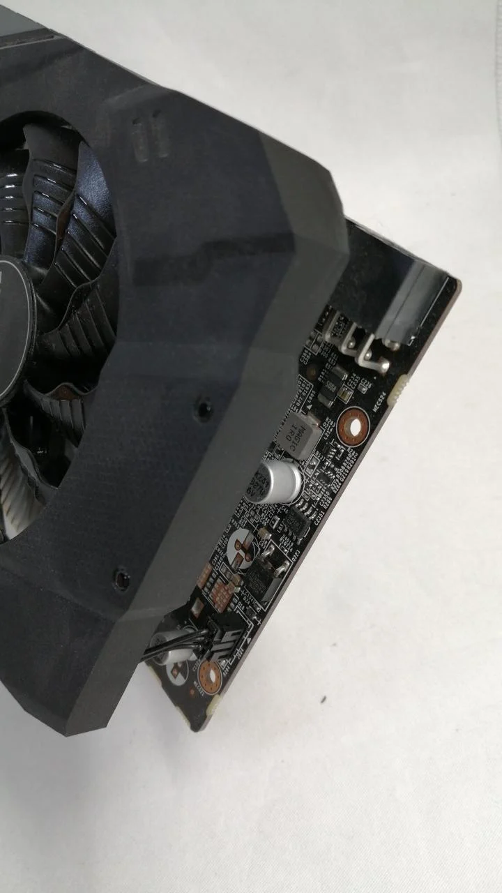 Carte graphique GIGABYTE : GV-N165SOC-4GD
