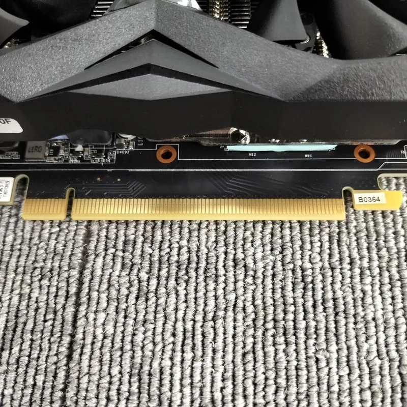 ZOTAC [Banc FF terminé] ZOTAC ZT-T16620H-10B ZT-T16620H-10B