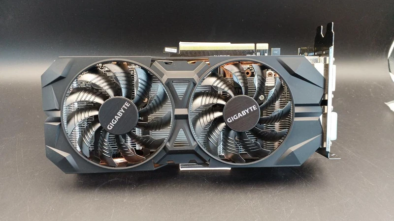 Carte graphique GIGABYTE NVIDIA PCI-EXPRESS GV-N960WF2OC-4GD