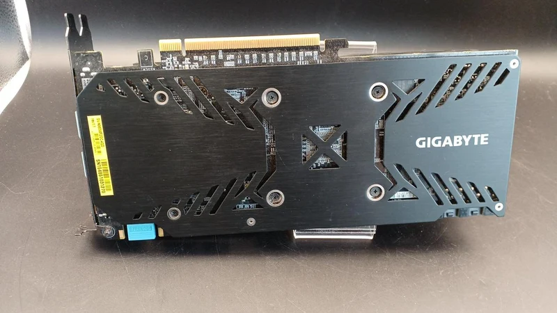 Carte graphique GIGABYTE NVIDIA PCI-EXPRESS GV-N960WF2OC-4GD