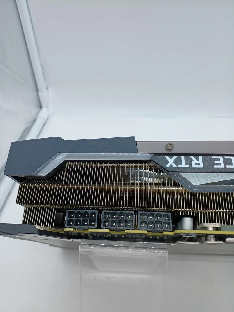 Carte graphique MSI : GEFORCE RTX3080 TI SUPRIM X 12