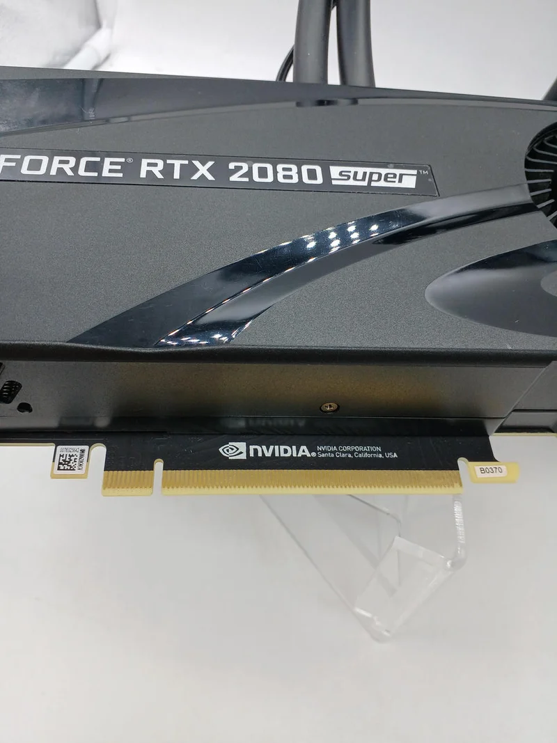 Carte graphique SYCOM : RTX 2080 SUPER avec refroidissement liquide