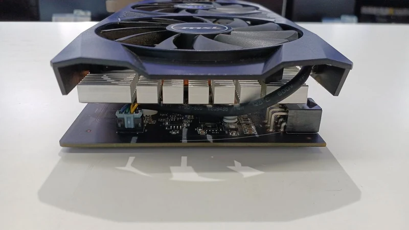 Carte graphique MSI : RADEON RX 570 8GT OCV1