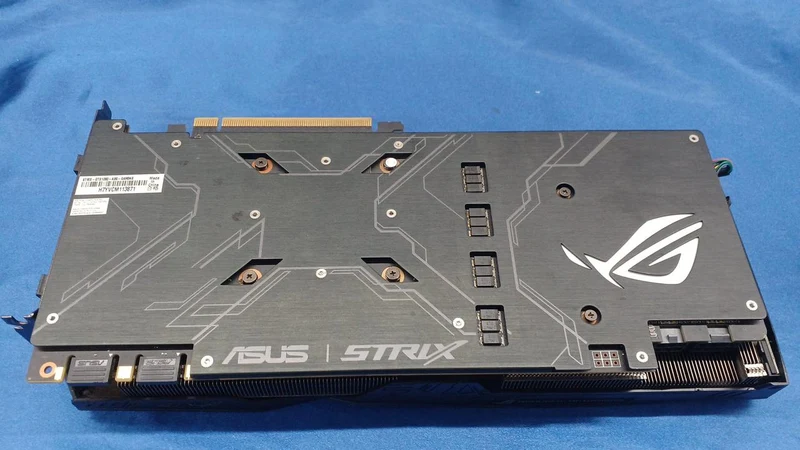 Carte graphique ASUS : GTX1080-A8G-GAMING