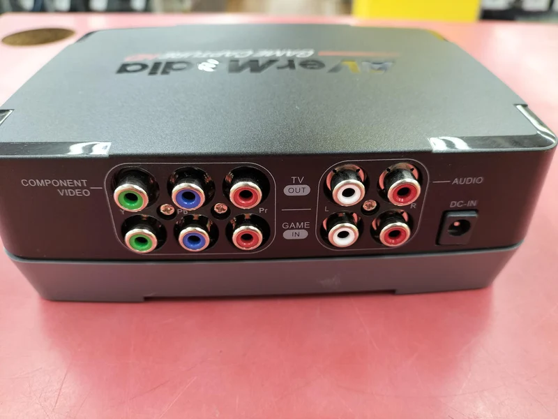 Boîtier d'acquisition vidéo AVERMEDIA / AVT-C281