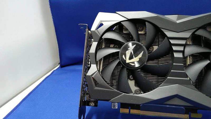 Carte graphique ZOTAC ZT-T20600H-10MB