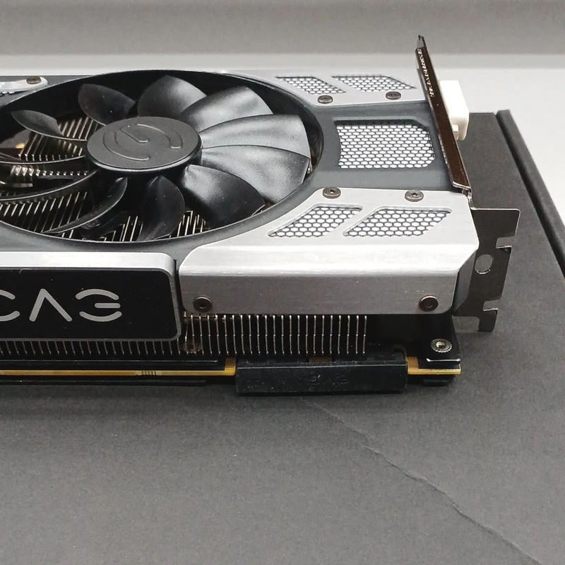 Carte graphique EVGA 08G-P4-6286-KR