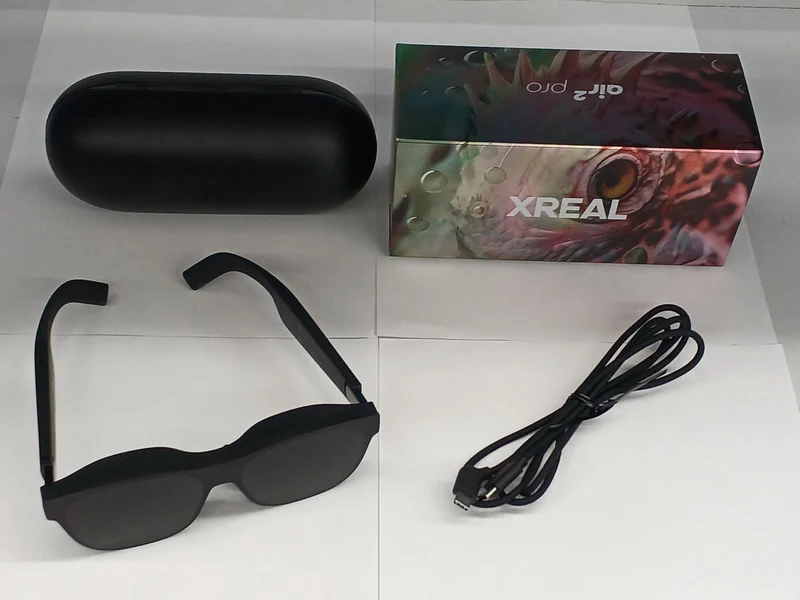 Lunettes connectées XREAL AIR2 PRO