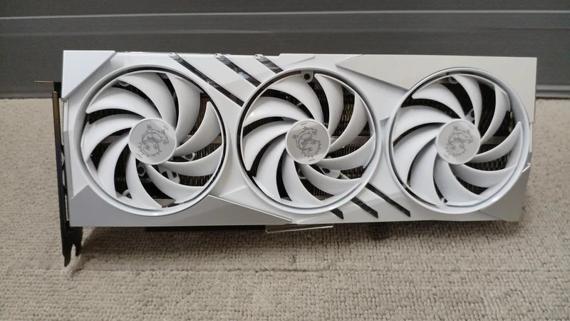 Carte graphique MSI : GEFORCE RTX 4070 12 Go