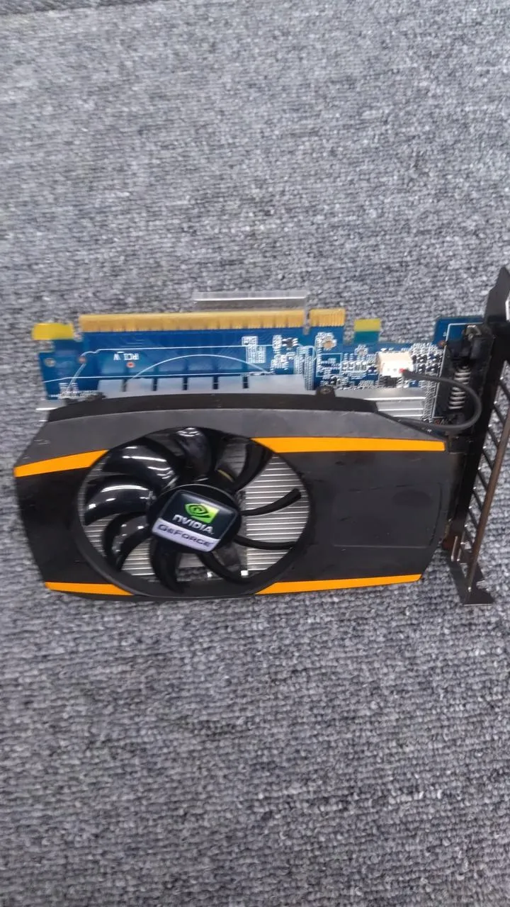 Carte graphique NVIDIA : GTX 650-1 Go
