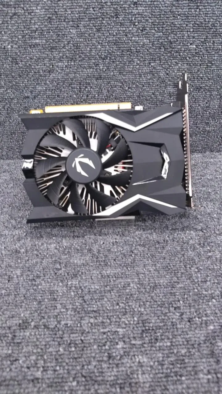 Carte graphique ZOTAC : GEMING GEFORCE GTX1650 OC 4 Go
