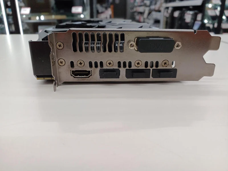 Carte graphique ASUS DUAL-RX580-O4G
