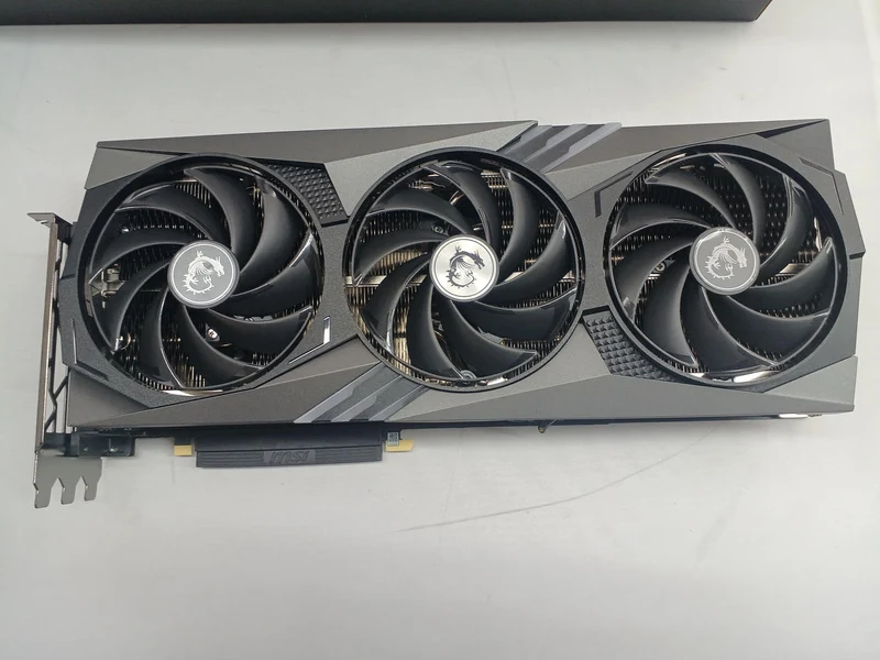 Carte graphique MSI : RTX 4070 Ti GAMING X TRIO 12G