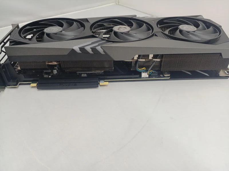 Carte graphique MSI : RTX 4070 Ti GAMING X TRIO 12G