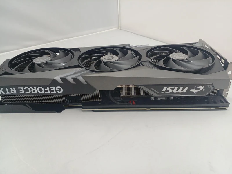 Carte graphique MSI : RTX 4070 Ti GAMING X TRIO 12G