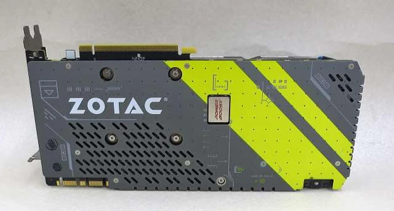 Carte graphique ZOTAC : ZTGTX1070-8GD5AMP01