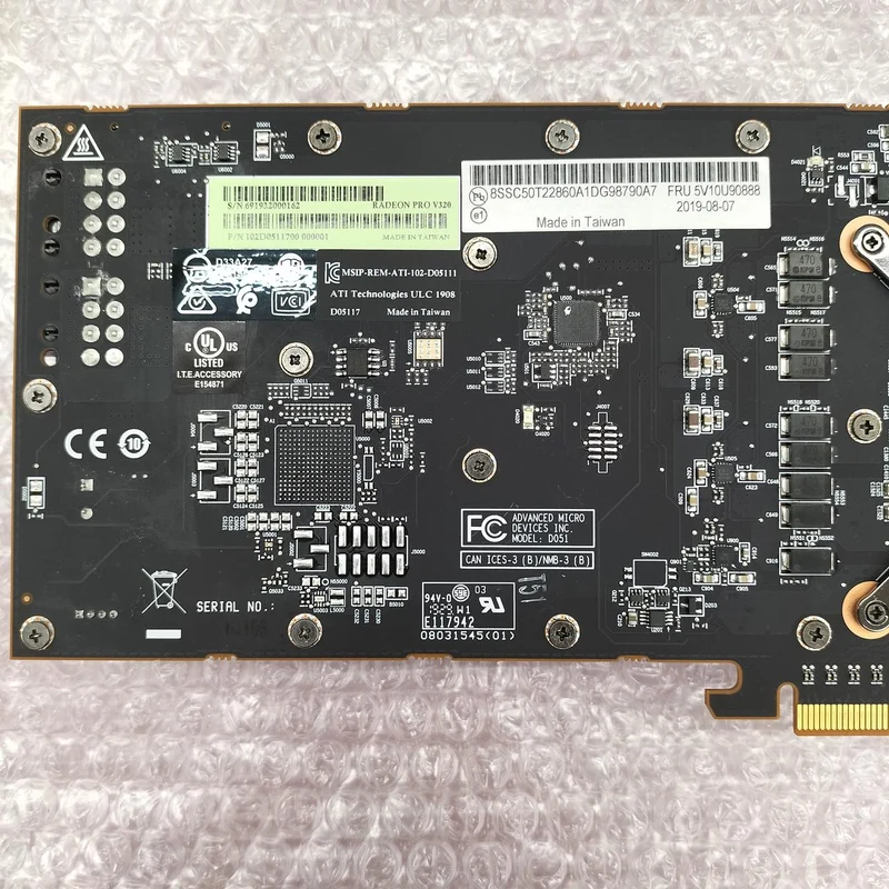 Carte graphique AMD : RADEON PRO V320