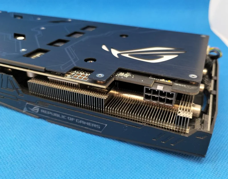 Carte graphique ASUS : STRIX-GTX1070-O8G-GAMING