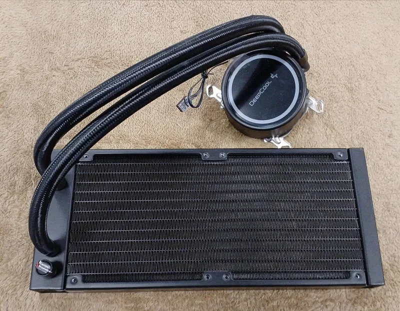 Refroidisseur liquide DEEPCOOL ARGB GAMMAXX L240 A-RGB