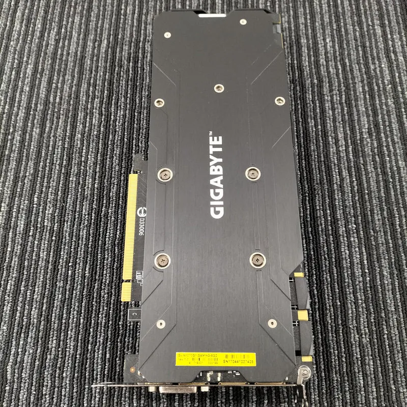 GIGABYTE [Article défectueux] GV-N1070G1 GAMING-8GD GV-N1070G1 GAMING-8GD