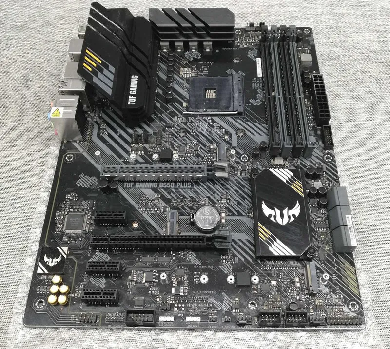 Carte mère ASUS TUF GAMING B550-PLUS