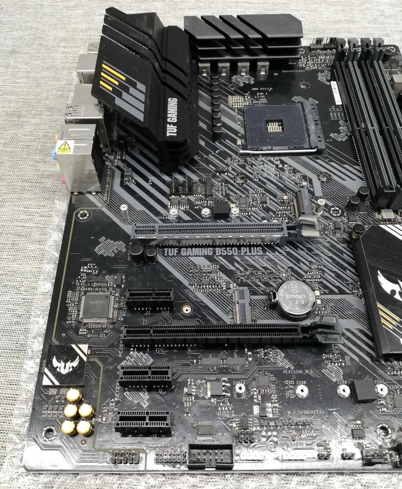 Carte mère ASUS TUF GAMING B550-PLUS