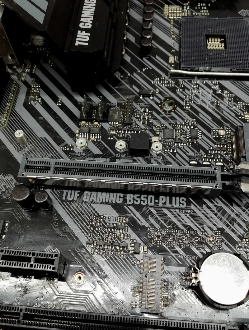 Carte mère ASUS TUF GAMING B550-PLUS