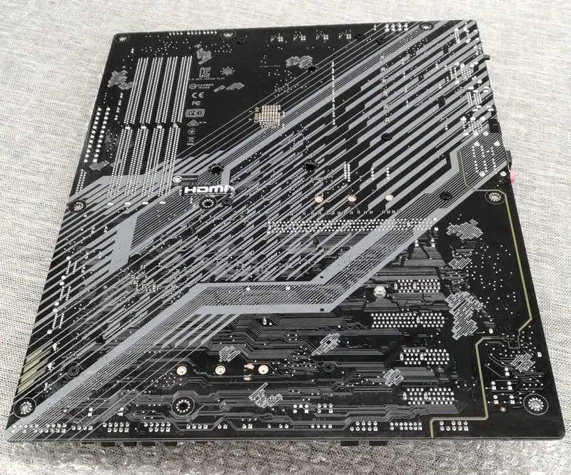 Carte mère ASUS TUF GAMING B550-PLUS