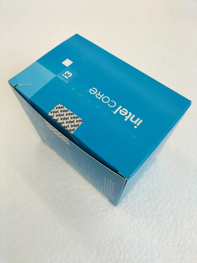 Processeur Intel i3-14100