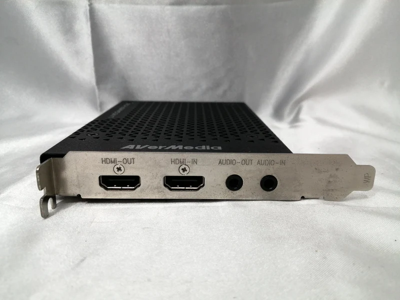 Carte d'acquisition AVERMEDIA C988