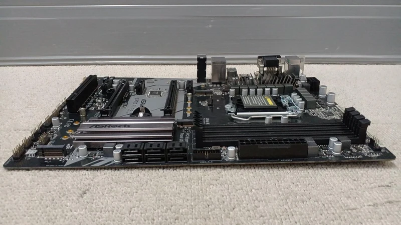 Carte mère ASROCK : Z370M PRO4