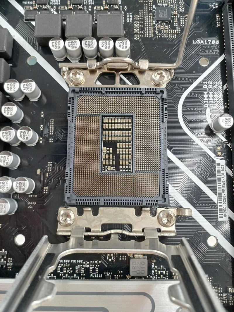 Carte mère ASUS PRIME H670-PLUS D4