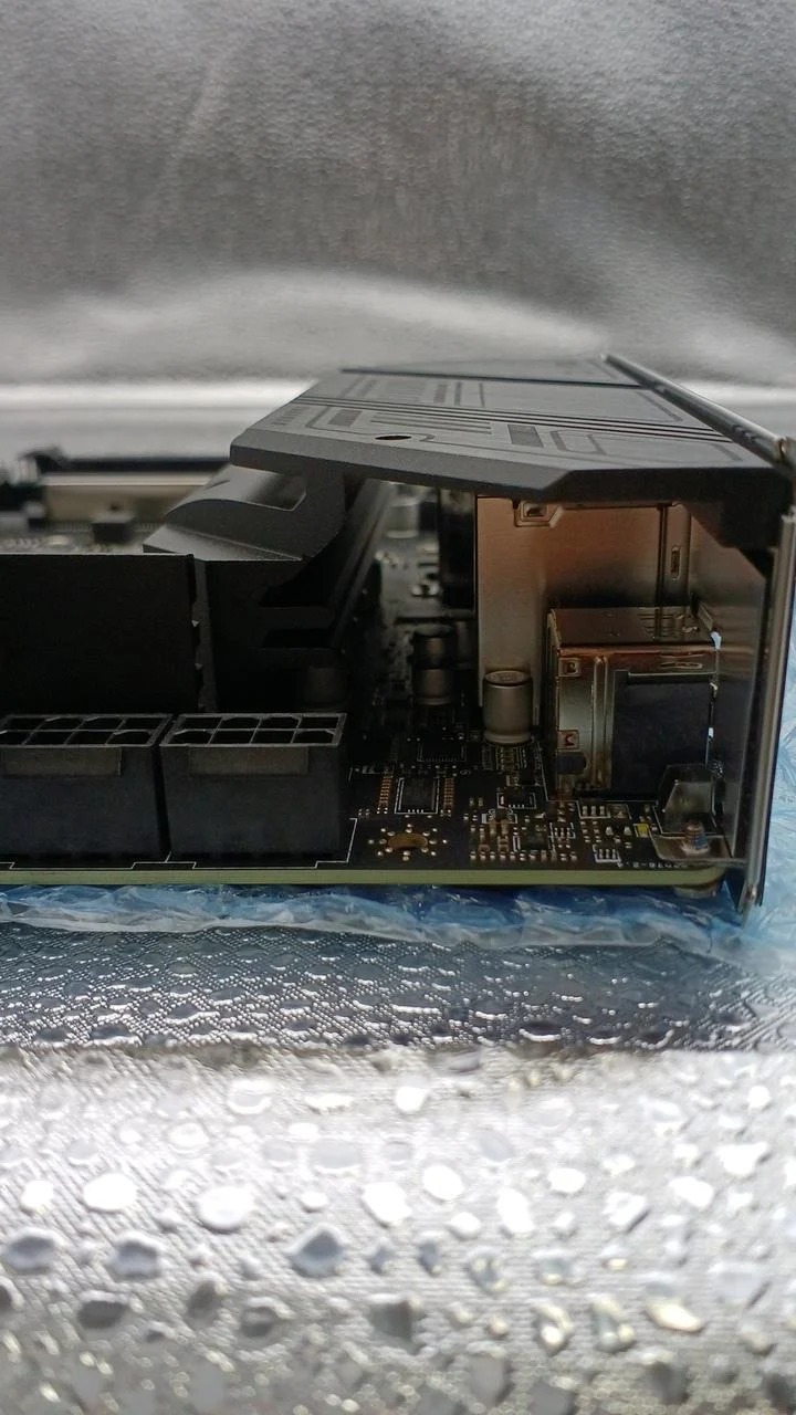 Carte mère MSI MAG B650M MORTAR WIFI