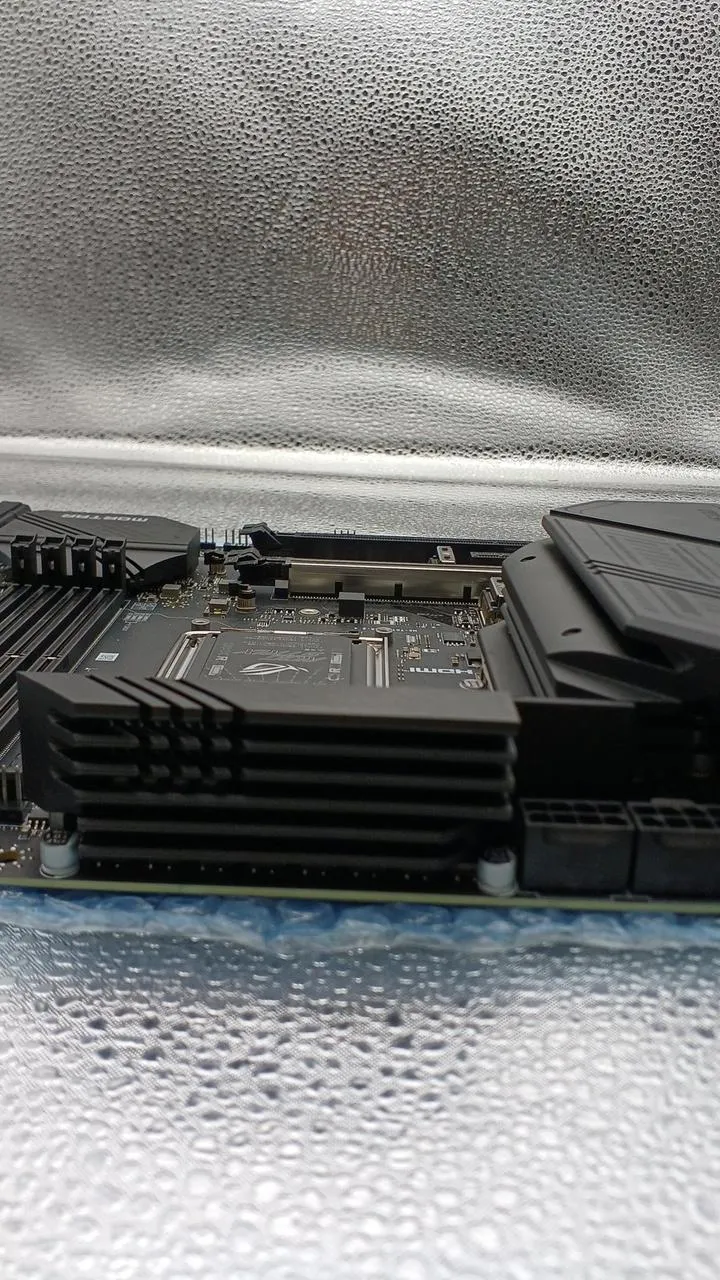 Carte mère MSI MAG B650M MORTAR WIFI